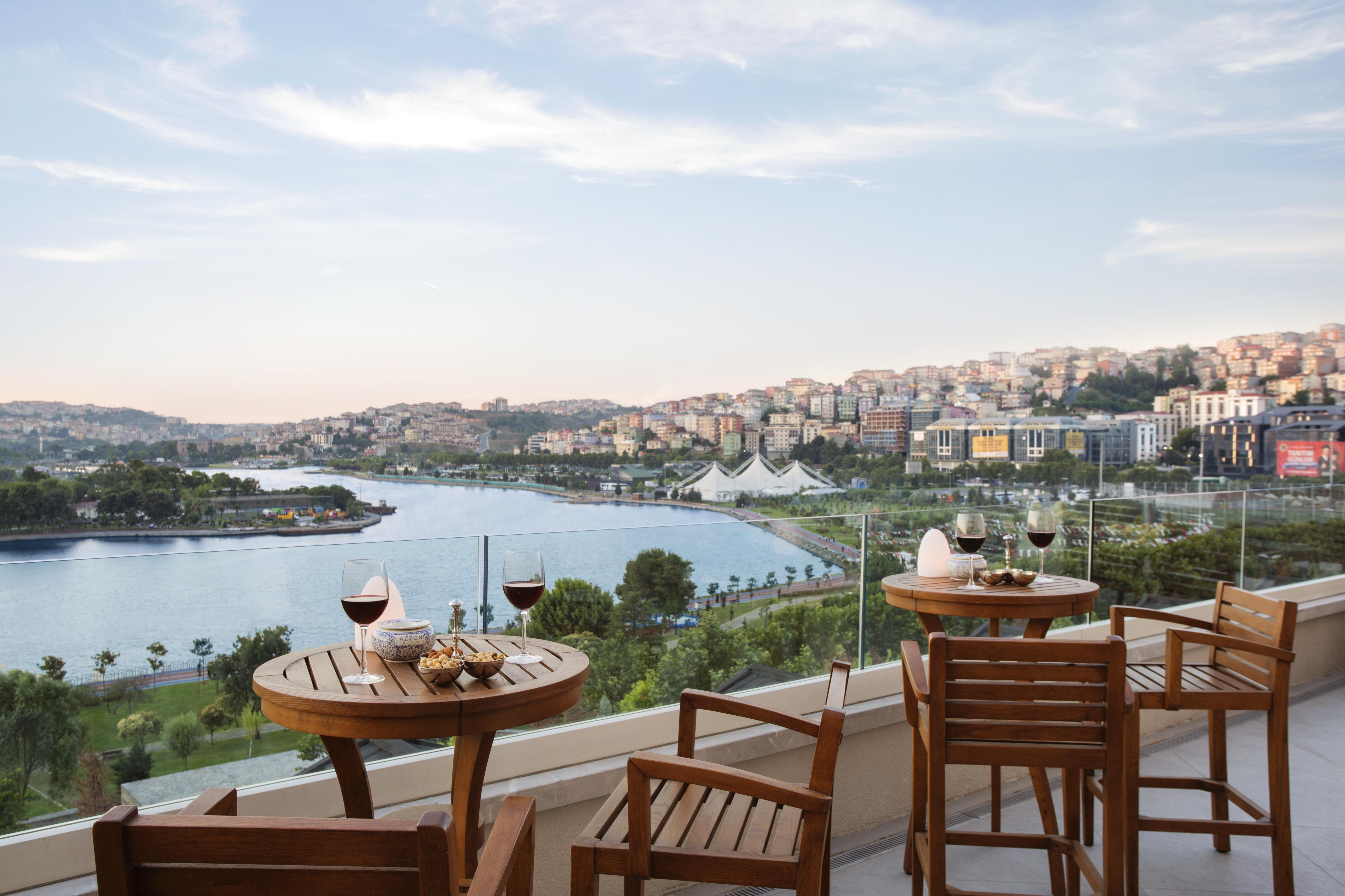 איסטמבול Lazzoni Hotel מראה חיצוני תמונה View from the hotel