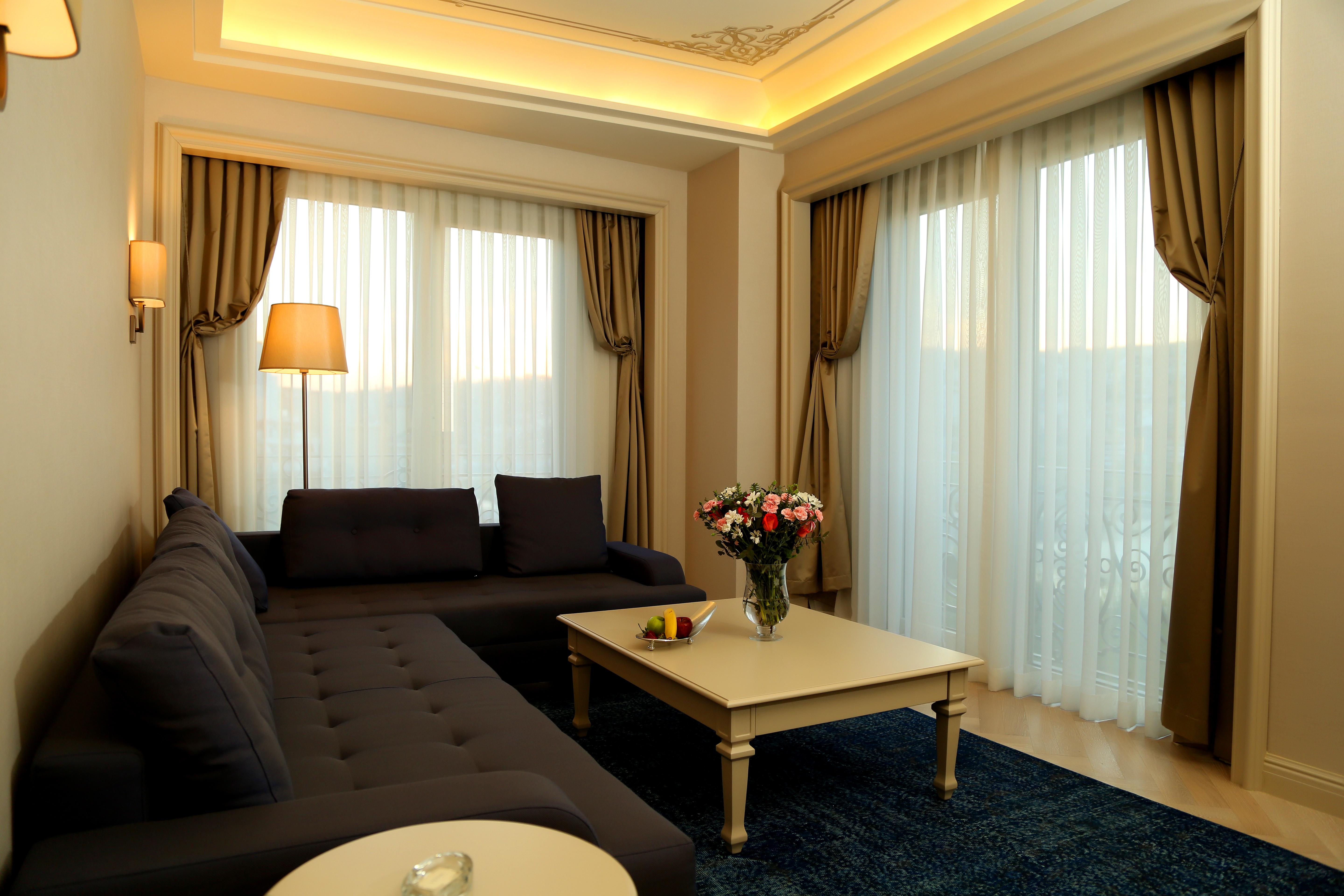 איסטמבול Lazzoni Hotel מראה חיצוני תמונה A living room