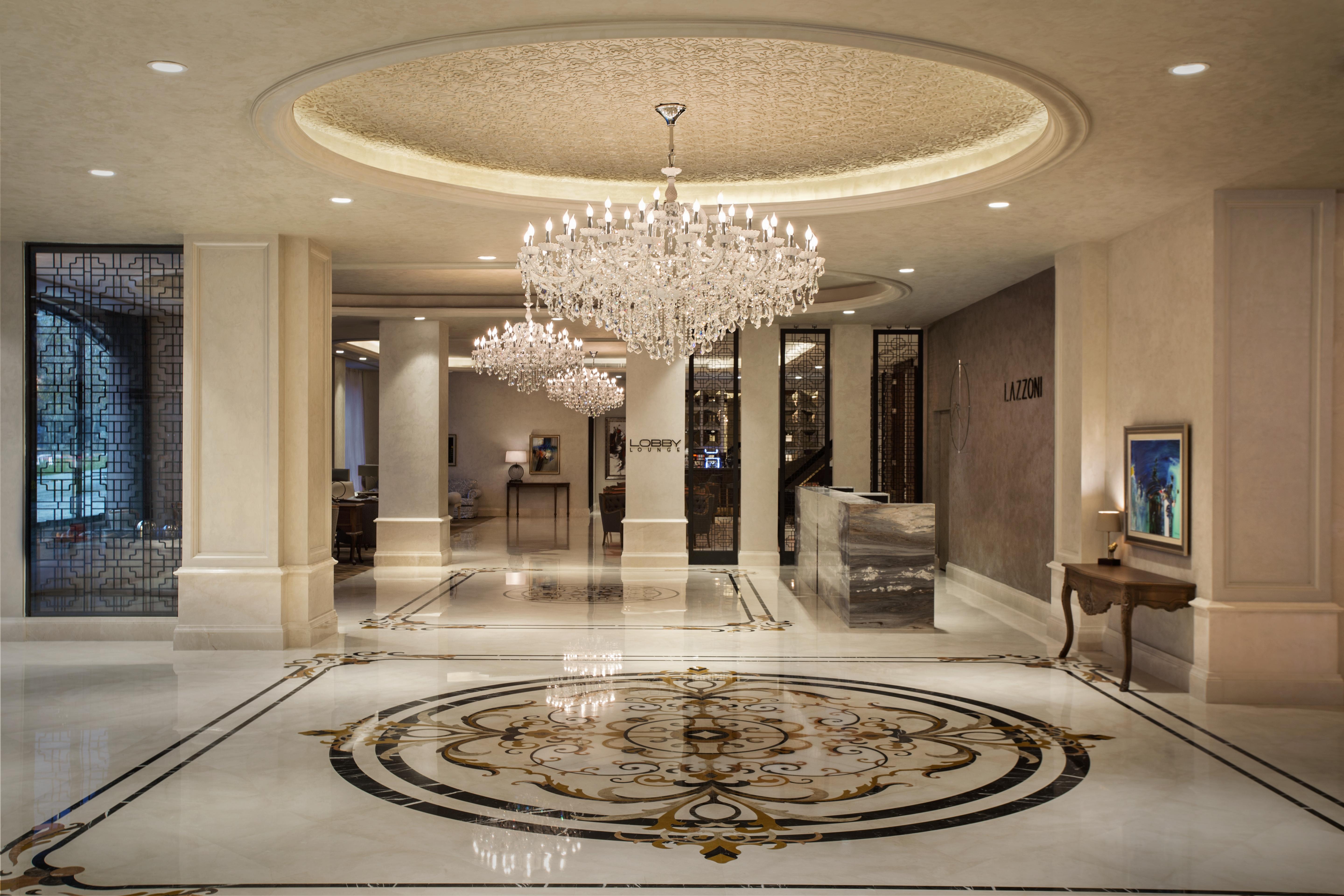 איסטמבול Lazzoni Hotel מראה חיצוני תמונה The lobby of the Ritz-Carlton, Dubai