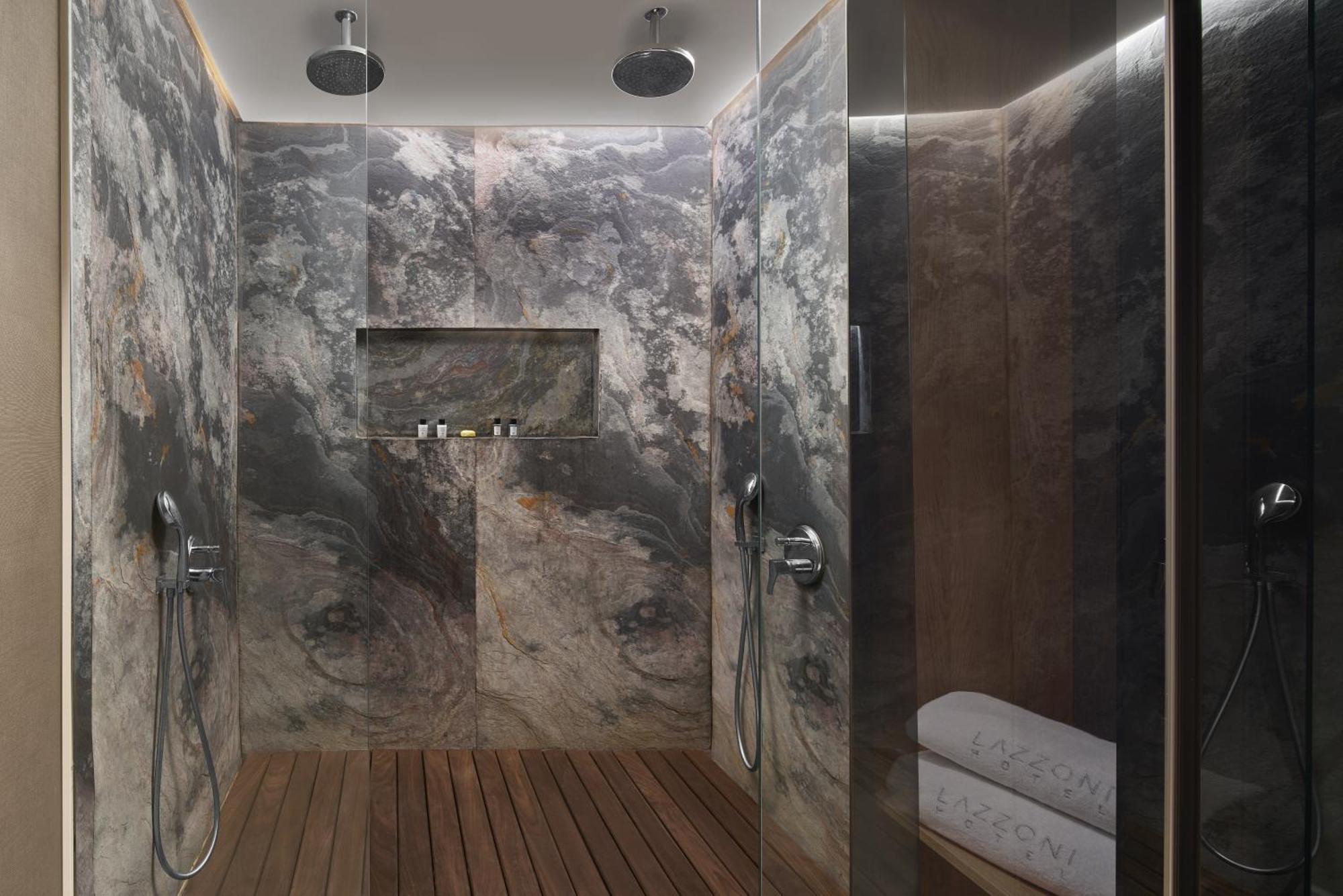איסטמבול Lazzoni Hotel מראה חיצוני תמונה A shower