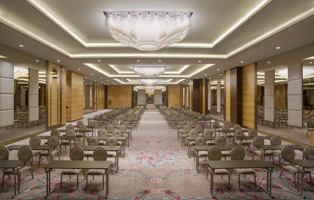 איסטמבול Lazzoni Hotel מראה חיצוני תמונה The ballroom
